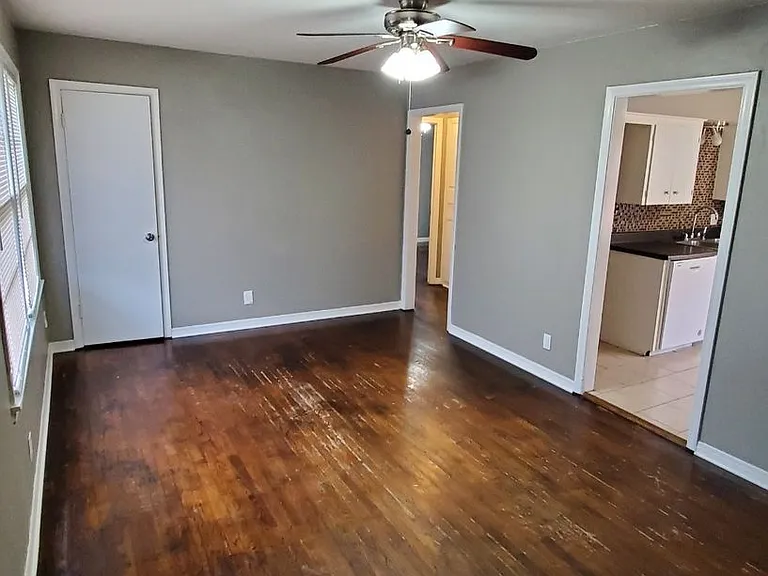 2601 S Glenn Ave — Photo 12