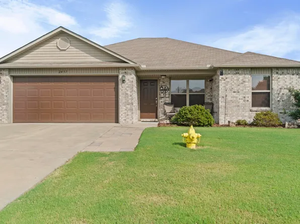 2437 Canterbury Ct, Cabot, AR 72023