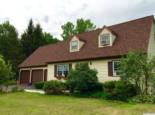 21 Whitney Dr, Valatie, NY 12184