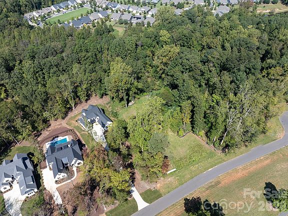 4th image of 1215 Featherton Dr #18