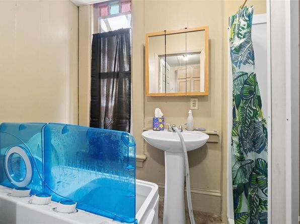 fort-wayne-indiana-73110350 picture