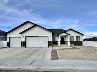 1940 Elkhorn Cir, Elko, NV 89801