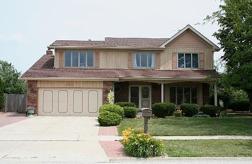 1st image of 15561 S Helen Ln