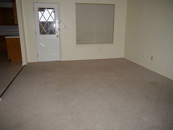 3rd image of 2511 Heather Ave