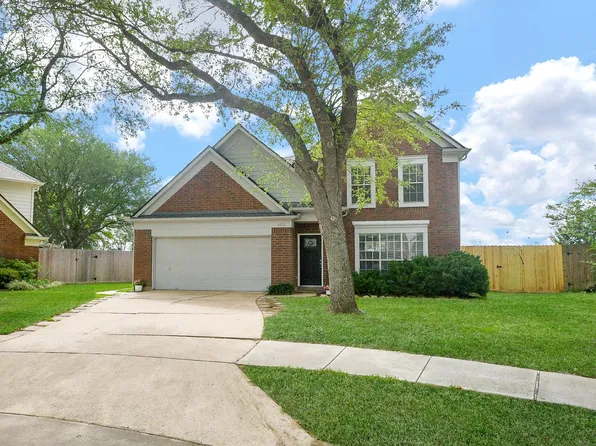 4015 Greenwood Dr, Pearland, TX 77584