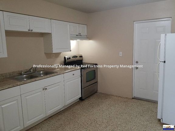 3rd image of 2923 Meadow Ave