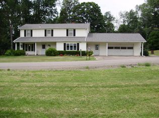 1047 Heart Lake Rd, Montrose, PA 18801