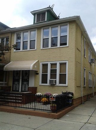 1st image of 5808 15th Ave