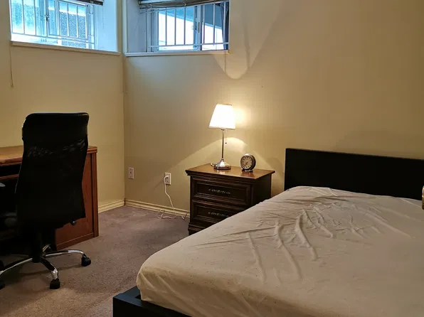 6090 Broadway #1, Burnaby, BC V5B 2Y2