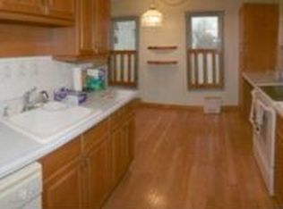11724 Trophy Ct, Germantown, MD 20876