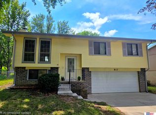 817 W Leon Dr, Lincoln, NE 68521