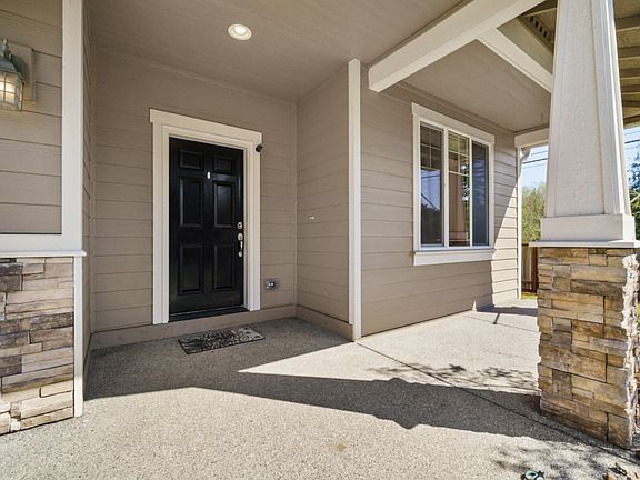 3rd image of 12723 64th Ave E