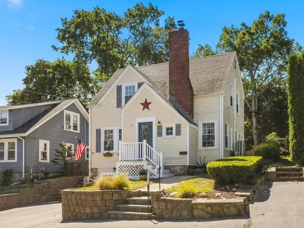 30 Hilldale Rd, Weymouth, MA 02190