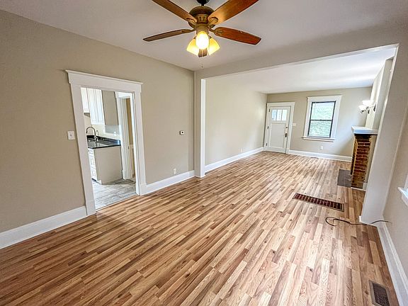 3rd image of 415 Dayton Pike