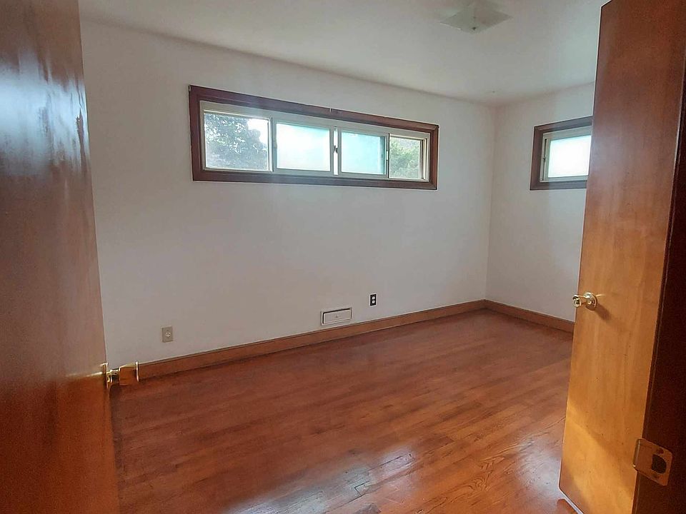 1st image of 1526 Jackson St