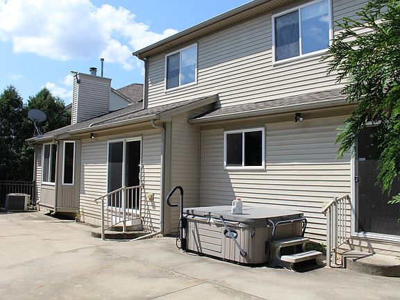 4th image of 5731 Tiffany Ct