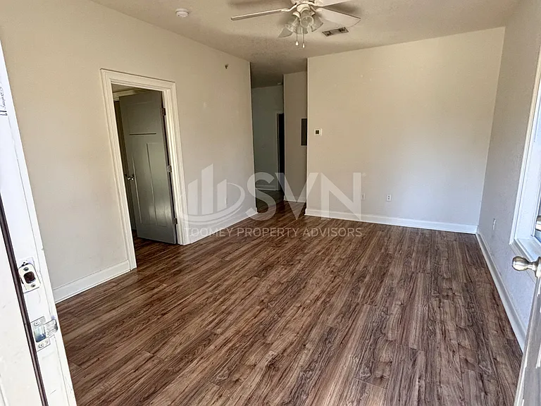 The Woodlands Apartments — Photo 15