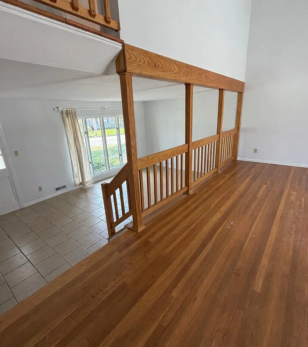 4 bed, 1.5 bath, 1560 sqft, $4,000 — Photo 2
