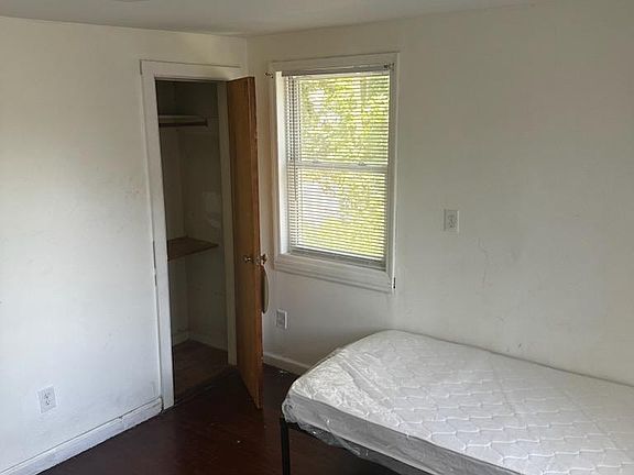 3rd image of 25 Belford Ave Floor 2-1