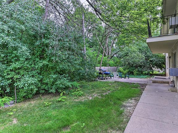 5th image of 10112 W Sharon Ln #3