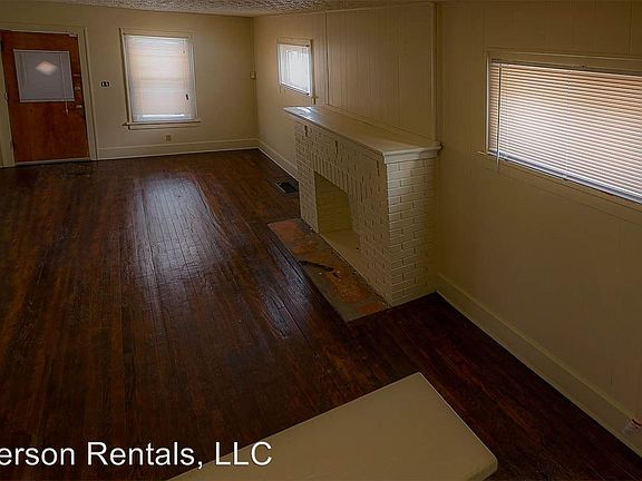 4th image of 1240 Arnold Ave