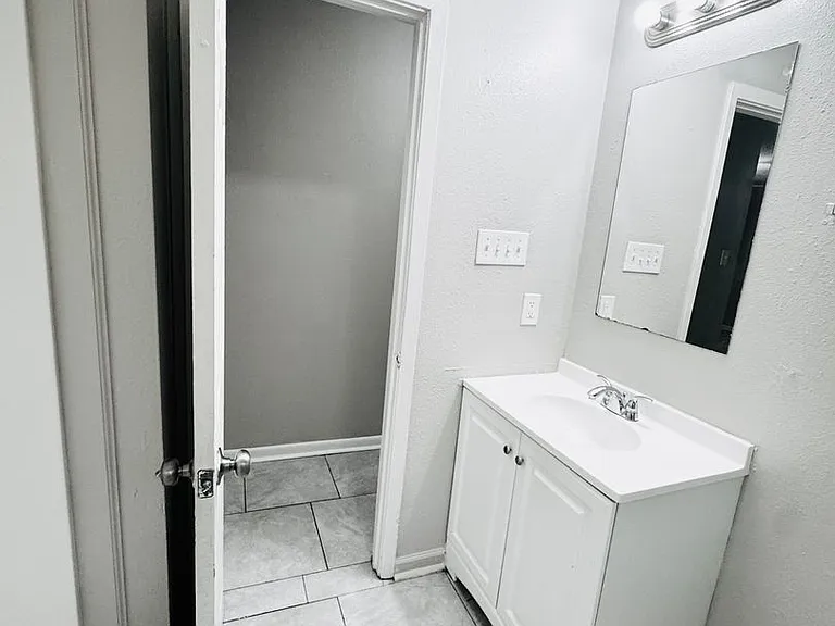 3433 Hollywood St — Photo 20