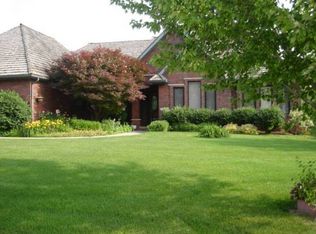 16726 Jackson St, Omaha, NE 68118