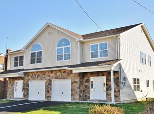 436 Brook St, Linden, NJ 07036