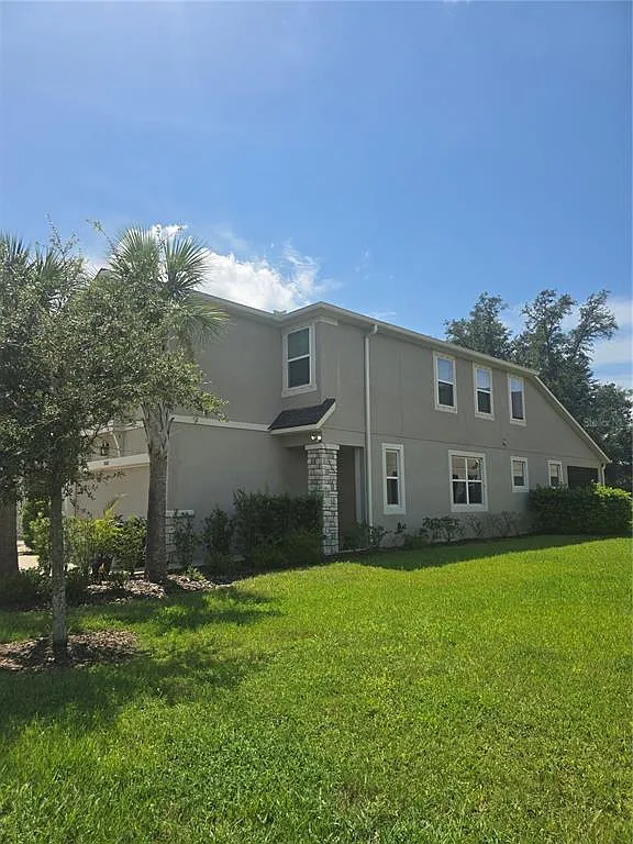 3 bed, 2.5 bath, 1913 sqft, $2,900 — Photo 2