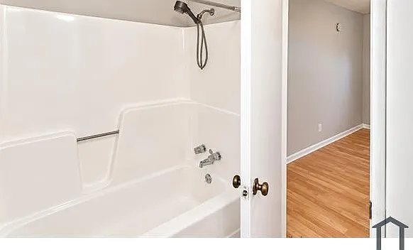 2 bed, $695 — Photo 4