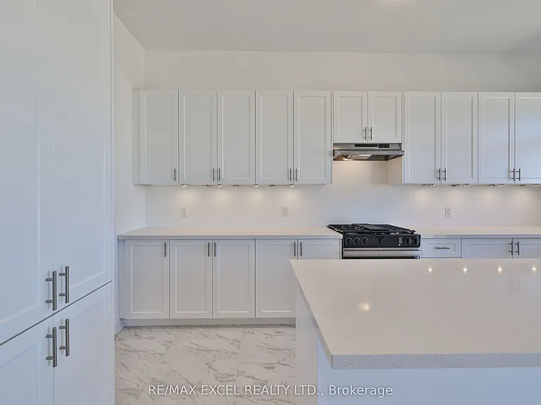 24 Sunny Acre Cres — Photo 12
