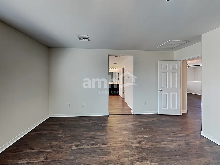743 W Calle Ocarina — Photo 14
