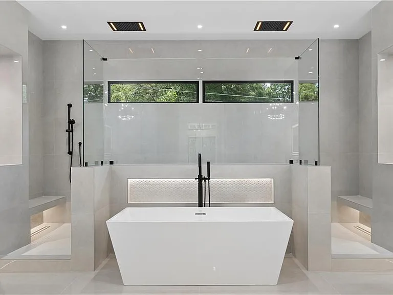 1000 Clementstone Northeast Dr — Photo 25