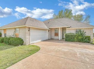 4702 SW Malcom Rd, Lawton, OK 73505