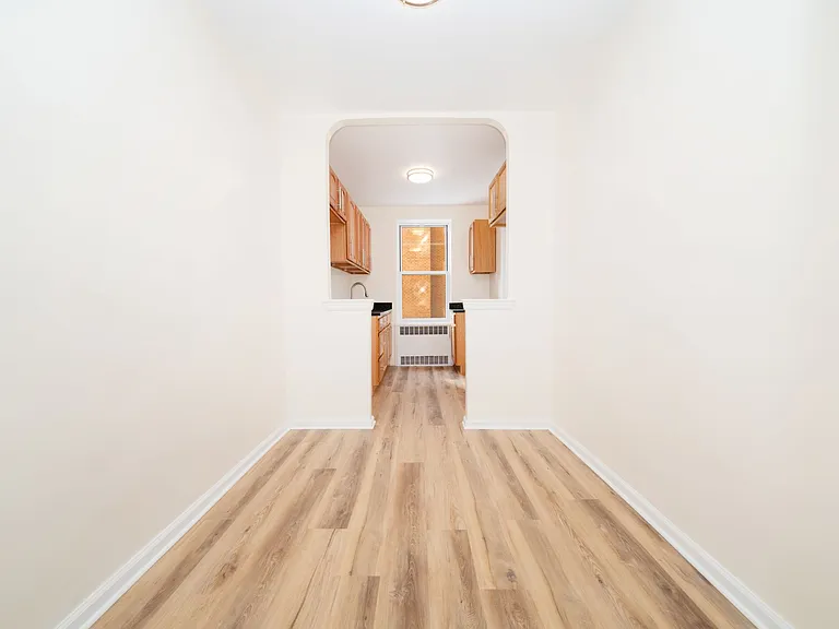 500 Kappock St #2L — Photo 7