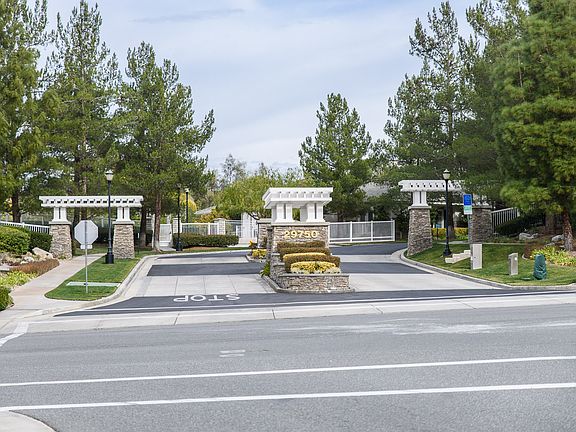 2nd image of 39398 Silver Oak Cir