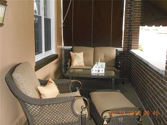 2nd image of 727 Welty St