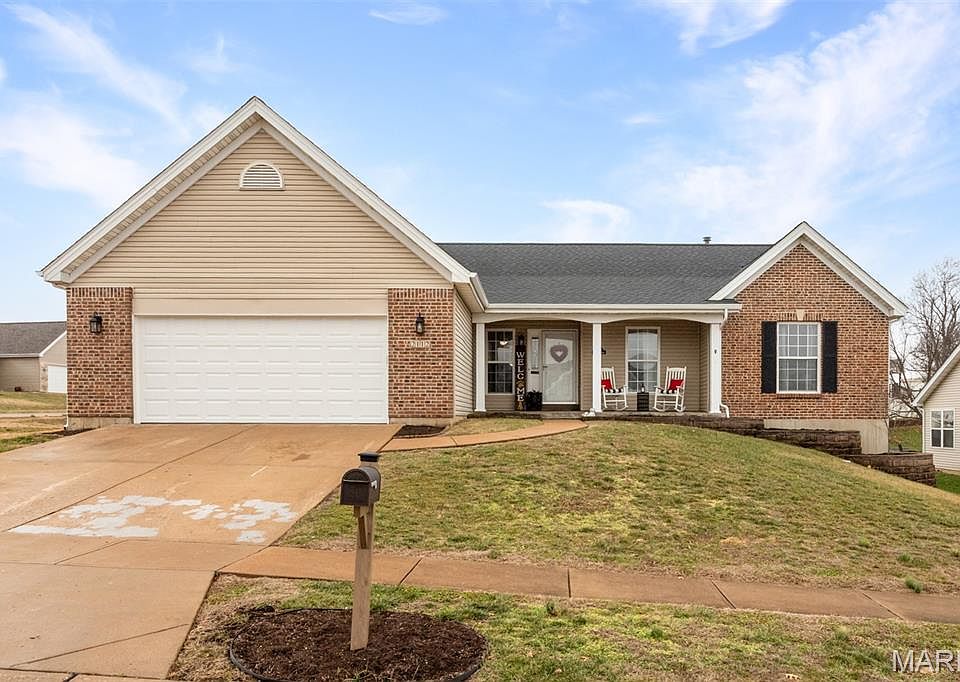 1st image of 2112 Santiago Dr