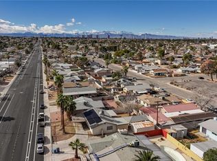4894 E Harmon Ave, Las Vegas, NV 89121