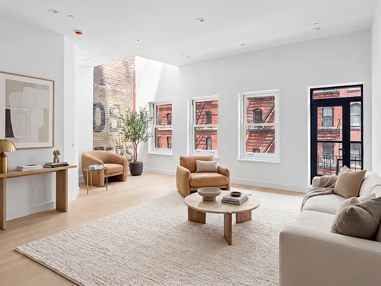 460 Greenwich St #5 — Photo 1
