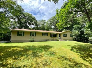 112 Green Chapel Ln, Cresco, PA 18326