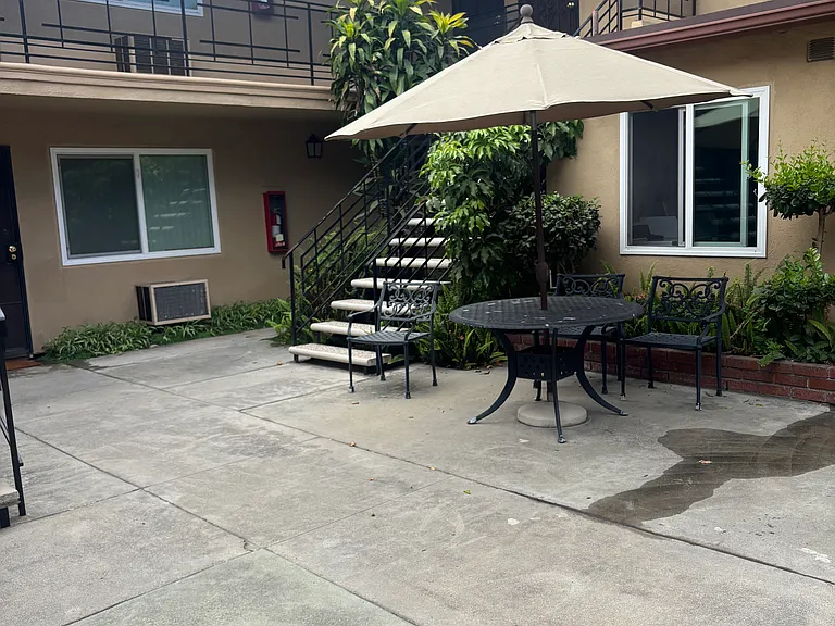 521 La Cadena Way #1 — Photo 17