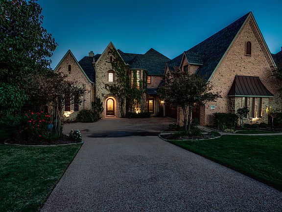 2nd image of 3108 Lake Creek Dr