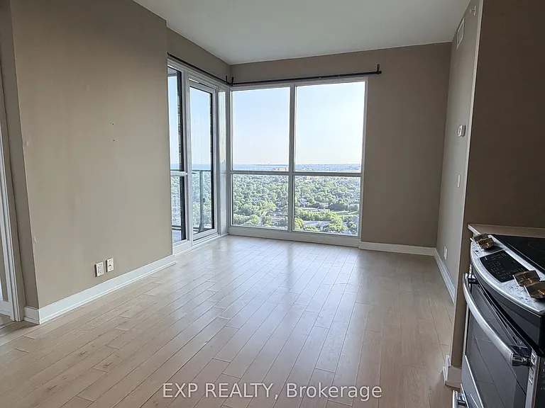 10 Park Lawn Rd #3104 — Photo 6