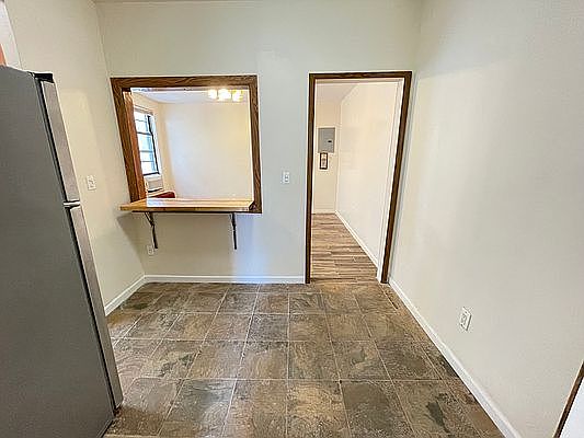5th image of 2314 Broadway APT 2