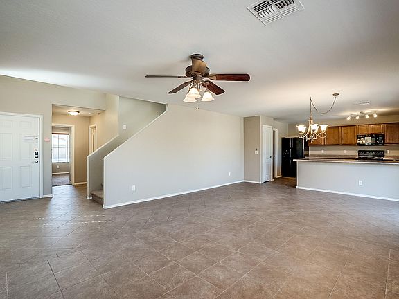 4th image of 1616 E Anastasia St