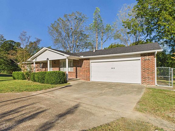3rd image of 105 Woodsdale Ct