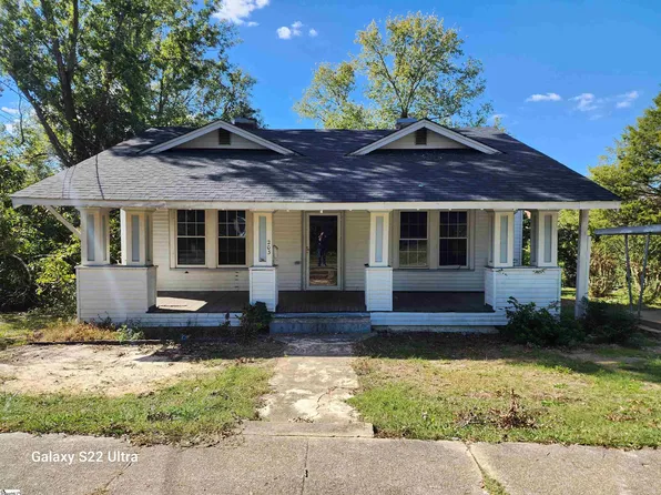 203 Maryland Ave, Honea Path, SC 29654