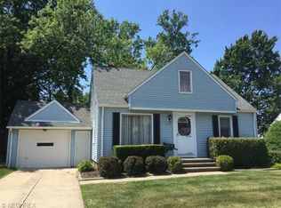 542 E 300th St, Willowick, OH
