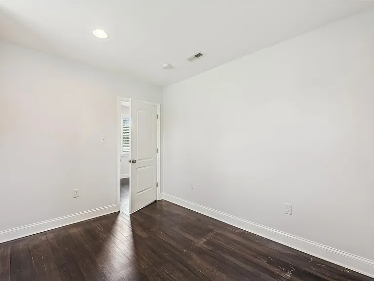 2612 33rd St SE — Photo 12